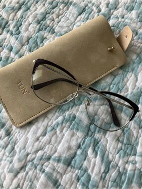 TIJN non prescription glasses